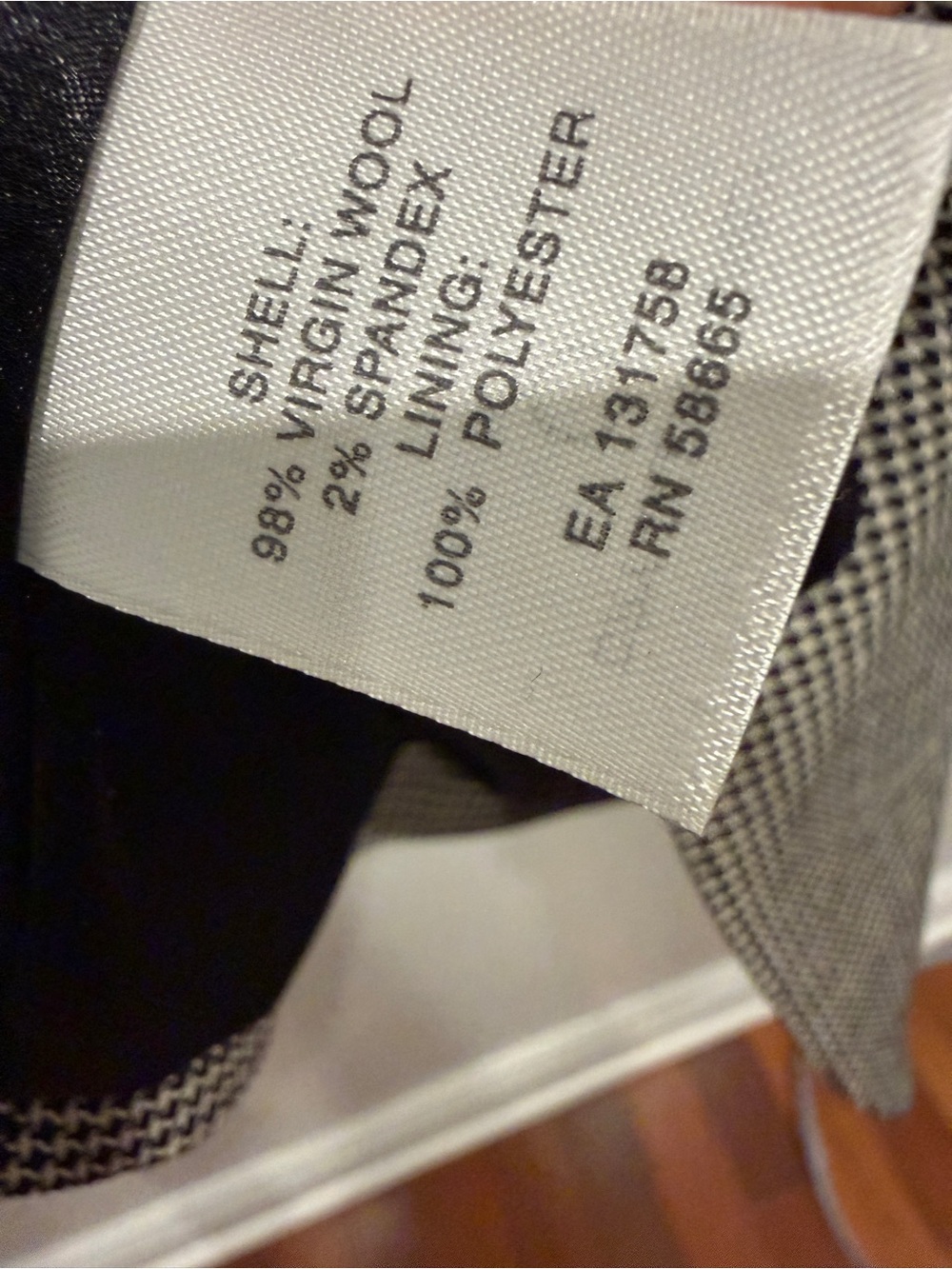 Classiques Entier Black and Cream Houndstooth Jacket 98%wool - Picture 4 of 6